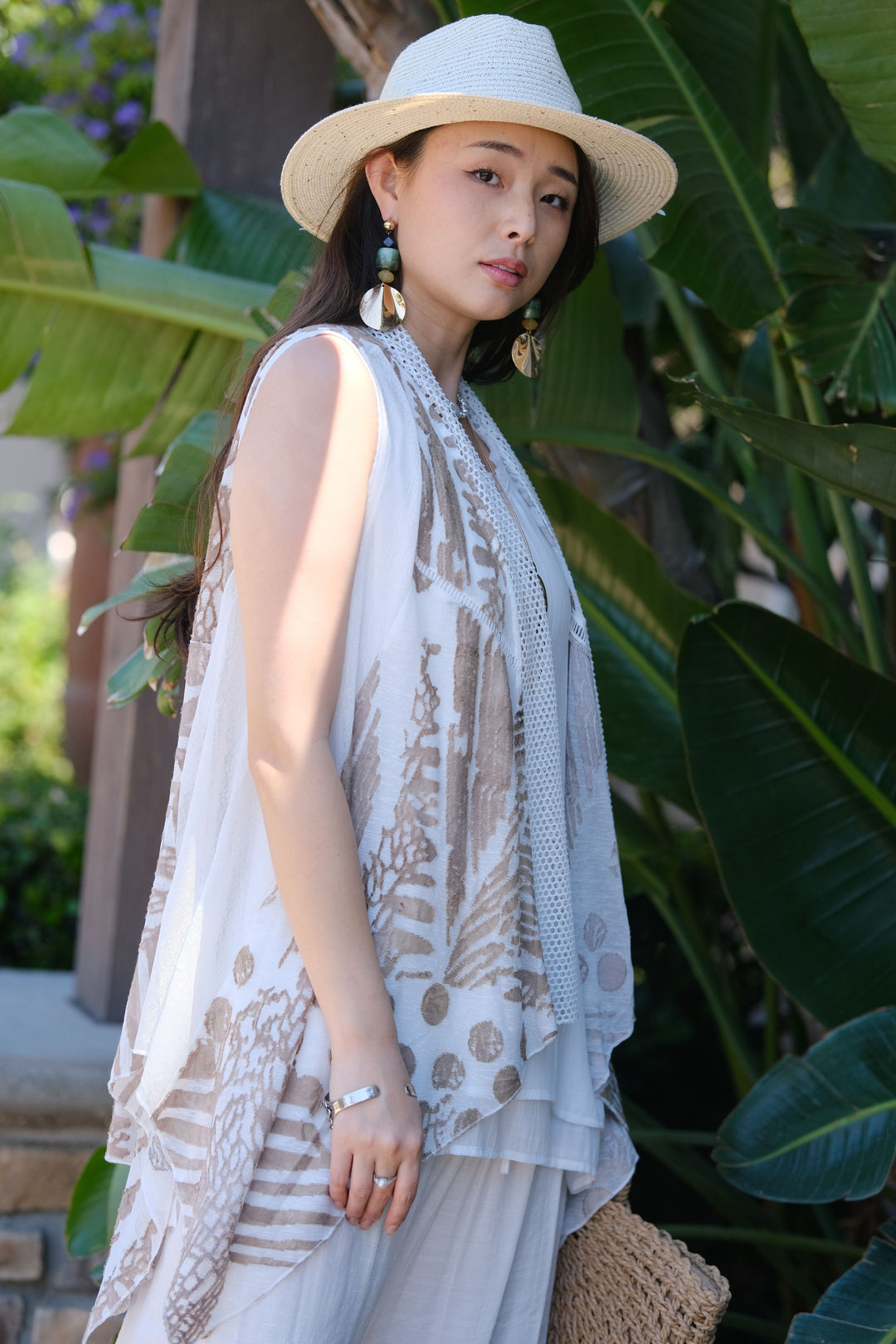 Sand Patterned Sleeveless Vest